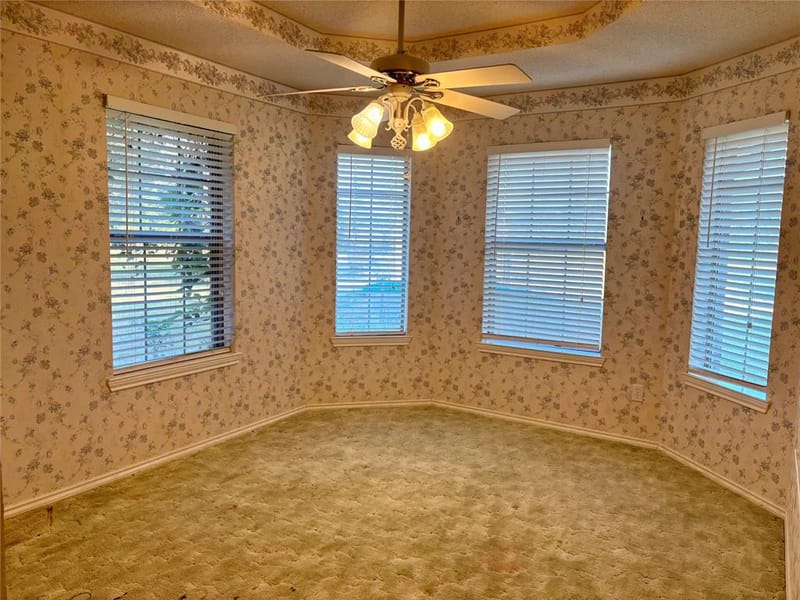 570 N Center, Blossom TX 75416 - Photo 9
