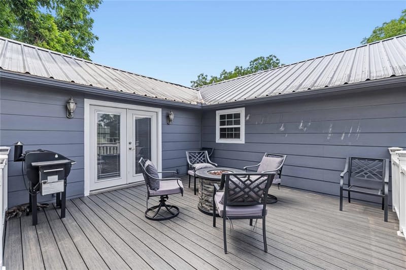 304 N Victor Street, Comanche TX 76442 - Photo 2