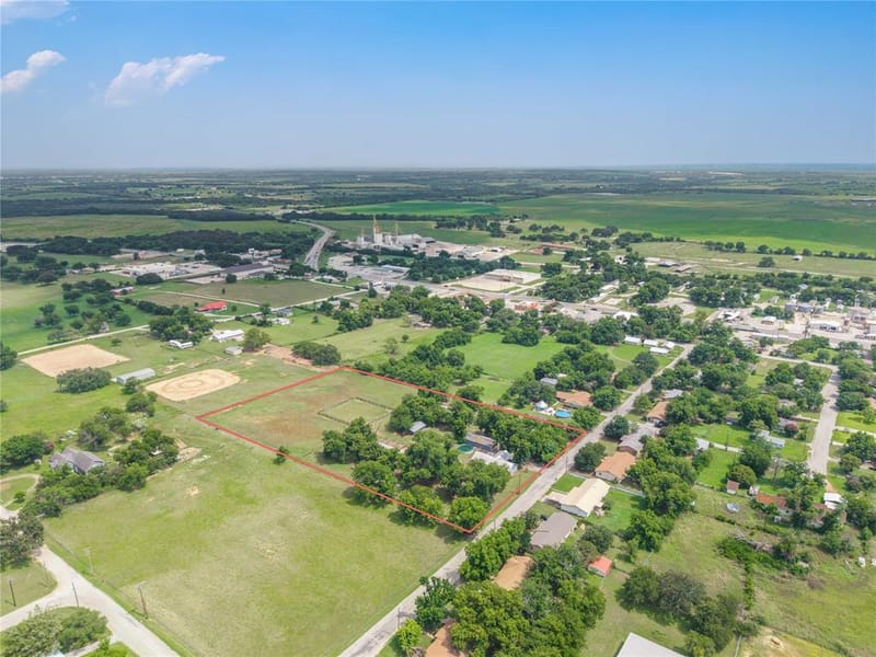 304 N Victor Street, Comanche TX 76442 - Photo 26