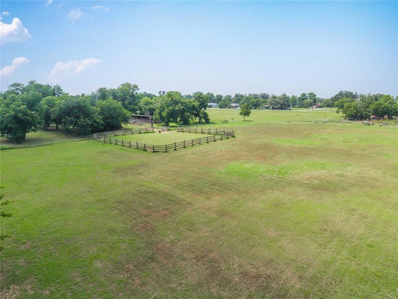 304 N Victor Street, Comanche TX 76442 - Photo 24