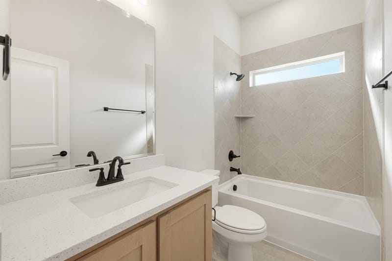 125 Ponce De Leon Drive, Granbury TX 76048 - Photo 23