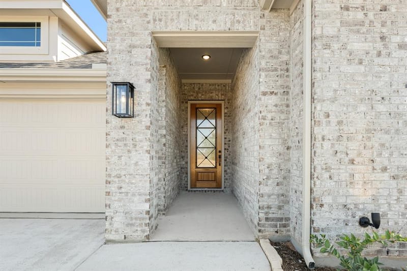 125 Ponce De Leon Drive, Granbury TX 76048 - Photo 4