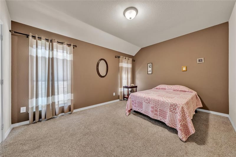 1321 Lauren Lane, Granbury TX 76048 - Photo 5