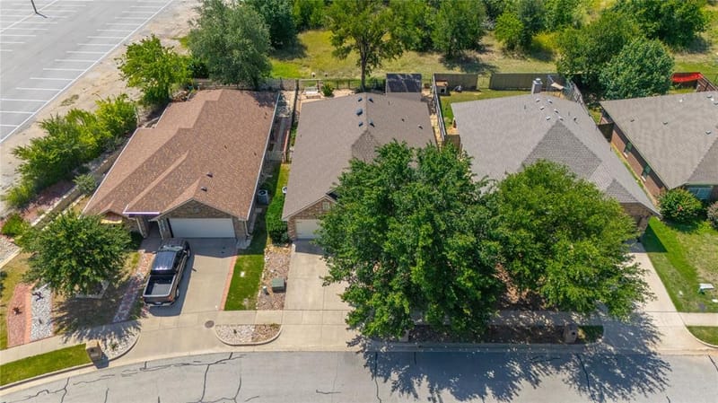 1321 Lauren Lane, Granbury TX 76048 - Photo 9