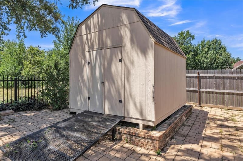 1321 Lauren Lane, Granbury TX 76048 - Photo 11
