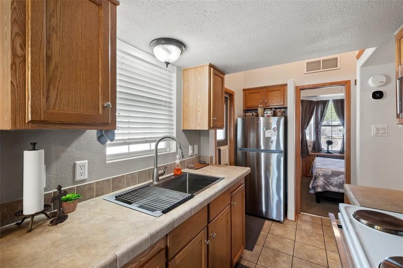 505 Brazos Harbor Drive, Granbury TX 76048 - Photo 17