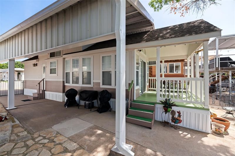 505 Brazos Harbor Drive, Granbury TX 76048 - Photo 24