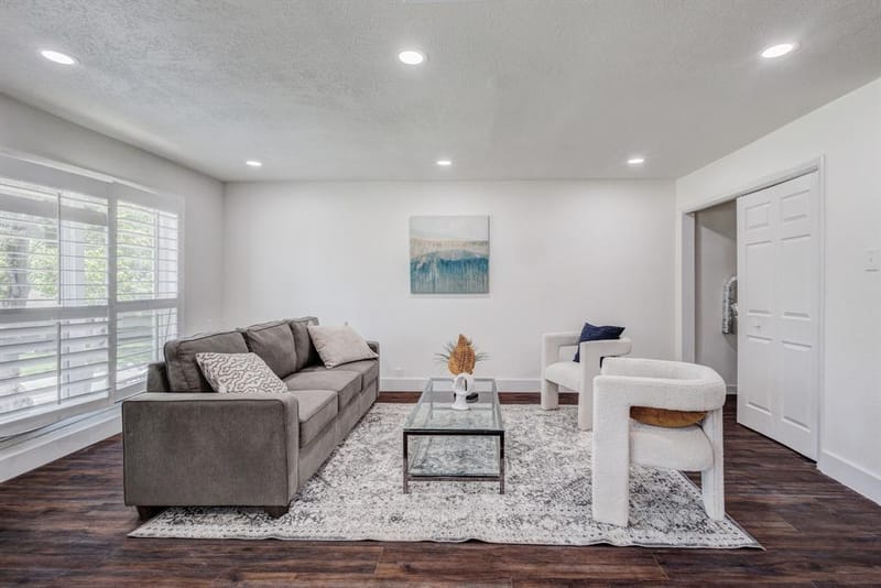 7816 Claremont Drive, Dallas TX 75228 - Photo 5