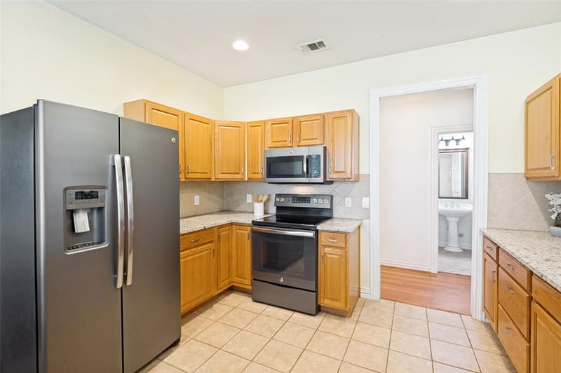 4252 Sun Creek Court, Plano TX 75093 - Photo 14