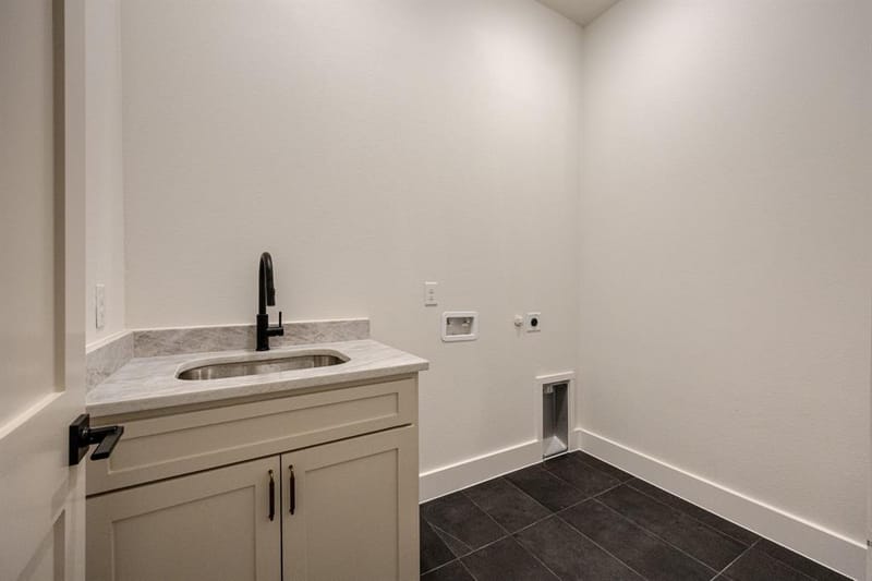 2902 Hiawatha Trail, Lake Worth TX 76135 - Photo 24