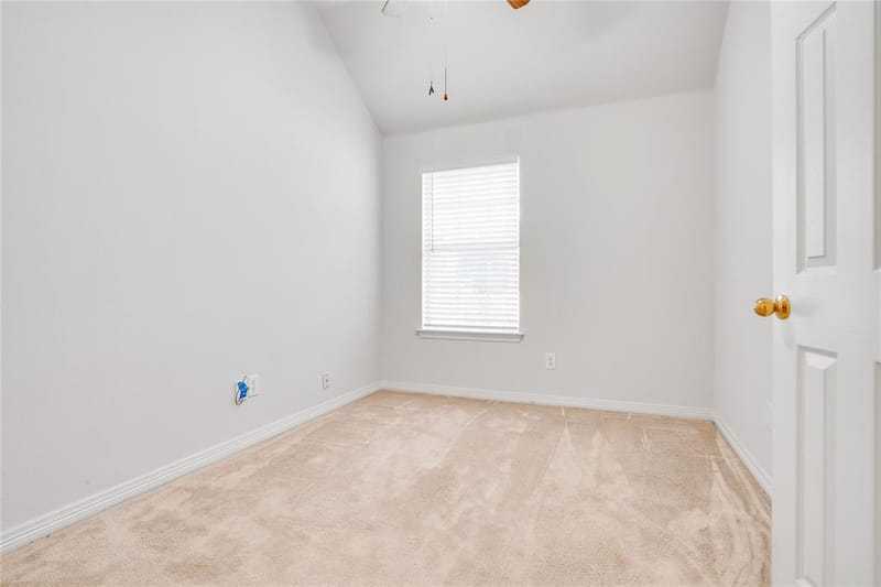 3401 Ledbetter Court, Arlington TX 76001 - Photo 15
