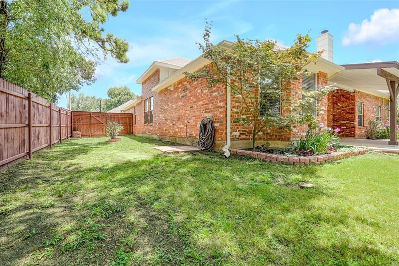 3401 Ledbetter Court, Arlington TX 76001 - Photo 19