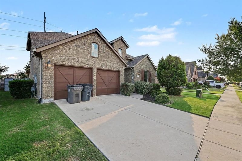 740 Field Crossing, Little Elm TX 76227 - Photo 3