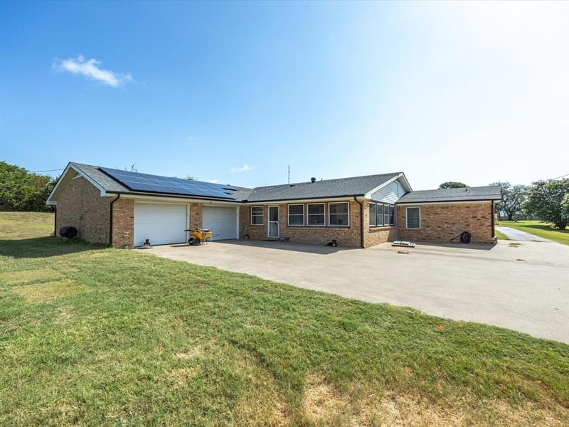 1609 Sweet Springs Road, Weatherford TX 76088 - Photo 2