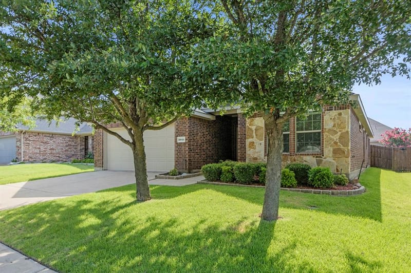 2041 Shady Glen Trail, Princeton TX 75407 - Photo 4