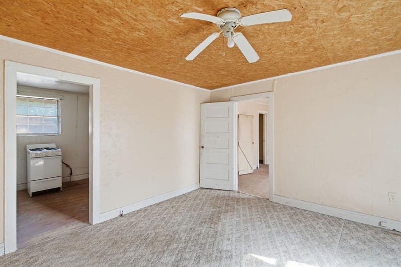 324 W Ross Avenue, De Leon TX 76444 - Photo 17