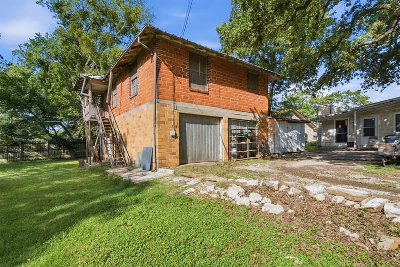 324 W Ross Avenue, De Leon TX 76444 - Photo 16