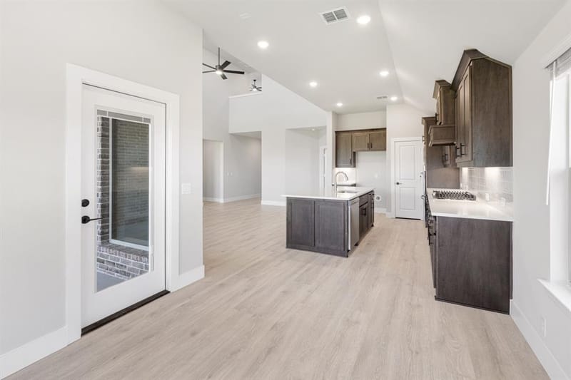 1006 Goldenrod Drive, Justin TX 76247 - Photo 13