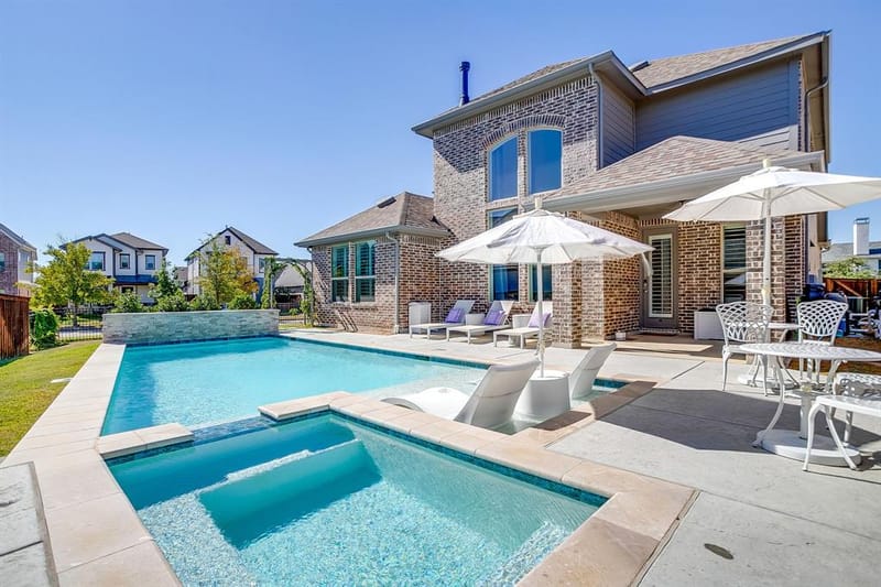 2009 Roundtree Circle E, Fort Worth TX 76008