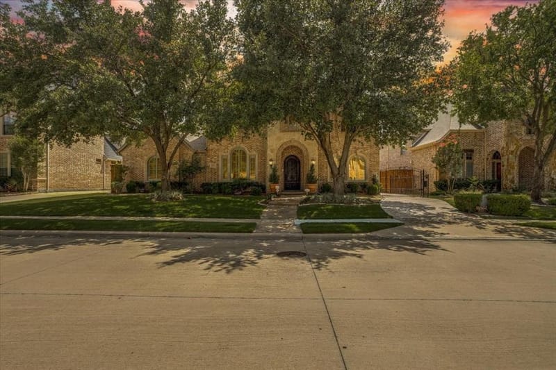 4473 Druid Hills Drive, Frisco TX 75034 - Photo 2