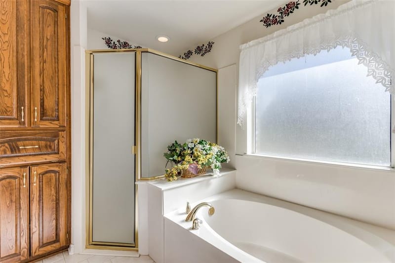 345 Huggins Drive, Springtown TX 76082 - Photo 17