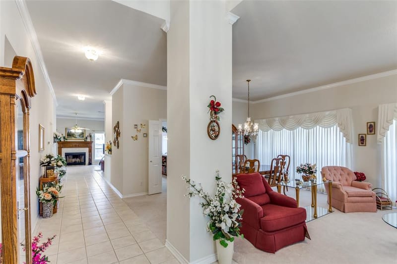 345 Huggins Drive, Springtown TX 76082 - Photo 4