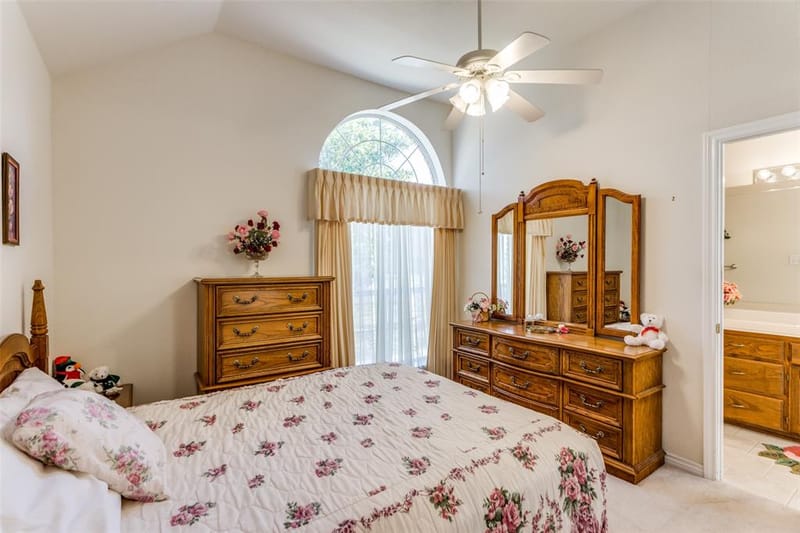 345 Huggins Drive, Springtown TX 76082 - Photo 21