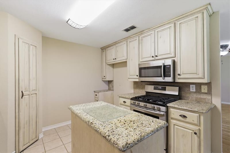 605 Maple Drive, Pilot Point TX 76258 - Photo 19