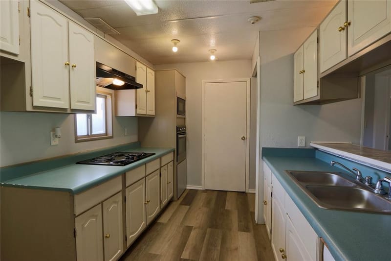 4018 Marana Drive, Granbury TX 76048 - Photo 14