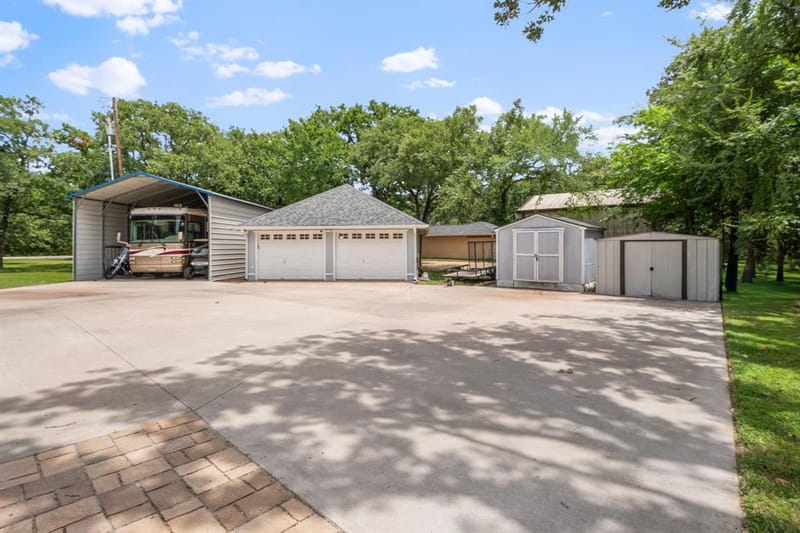 1023 County Road 3310, Greenville TX 75402 - Photo 29