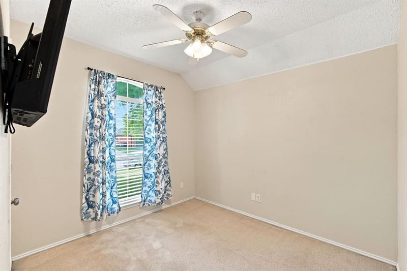 316 Willow Creek Lane, Glenn Heights TX 75154 - Photo 16