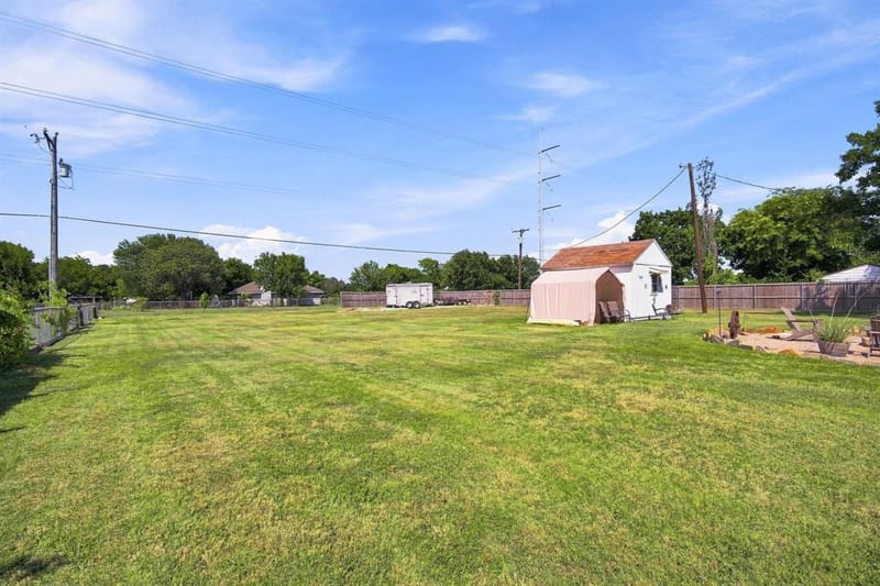 300 Pebble Creek Lane, Red Oak TX 75154 - Photo 18