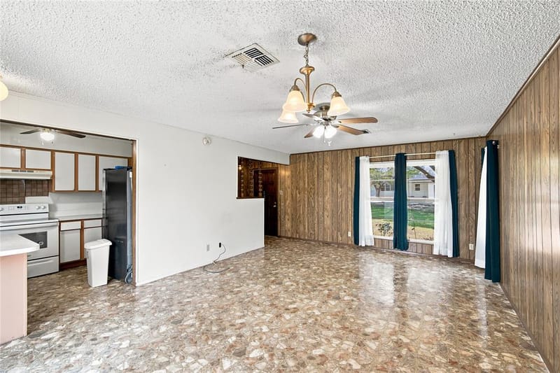 504 E Roosevelt Avenue, Whitney TX 76692 - Photo 6
