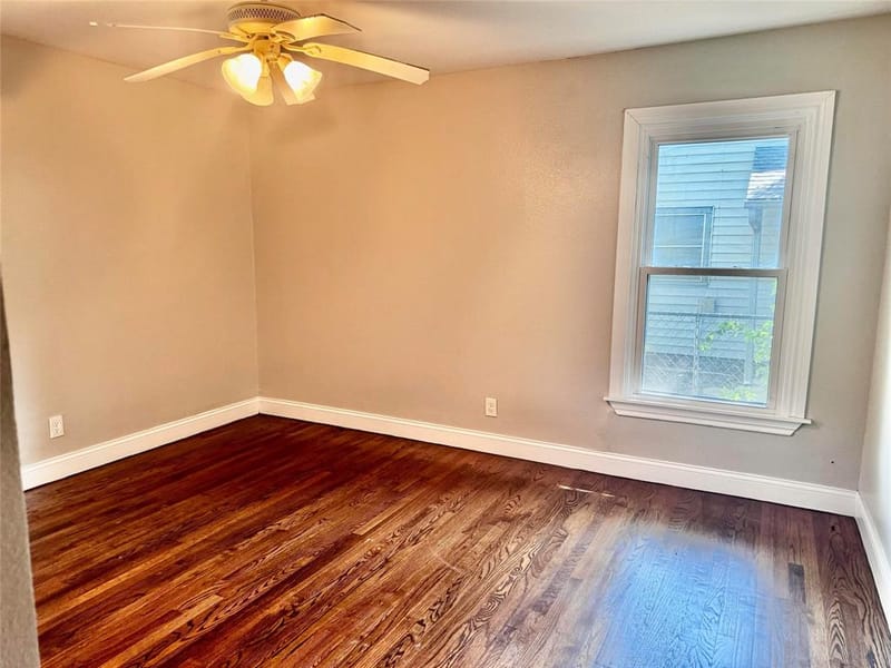 4657 Selkirk Drive, Fort Worth TX 76109 - Photo 7
