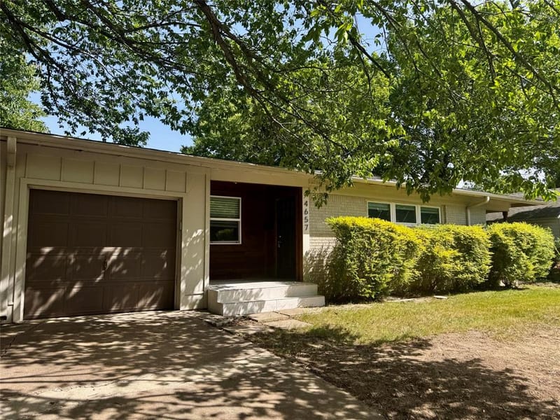4657 Selkirk Drive, Fort Worth TX 76109 - Photo 3