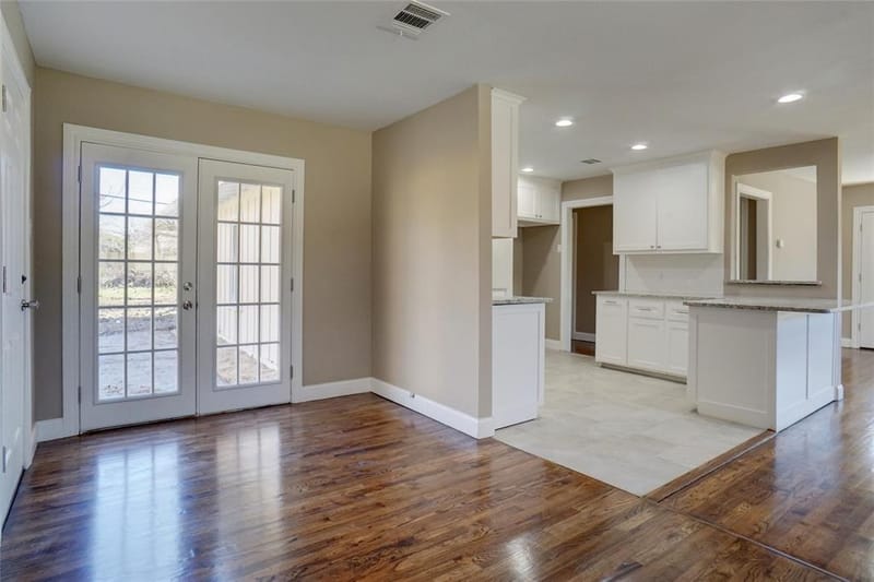 4657 Selkirk Drive, Fort Worth TX 76109 - Photo 5