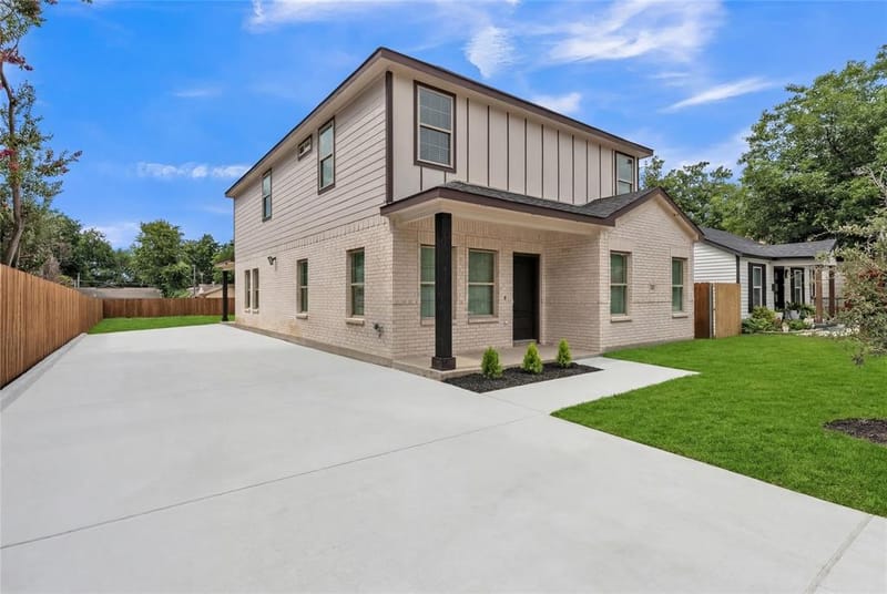 2416 Bird Street, Fort Worth TX 76111 - Photo 2