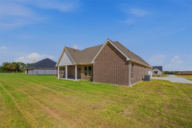802 Westover Drive, Van Alstyne TX 75495 - Photo 32
