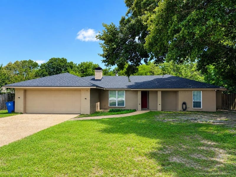 3307 Bogota Street, Athens TX 75752