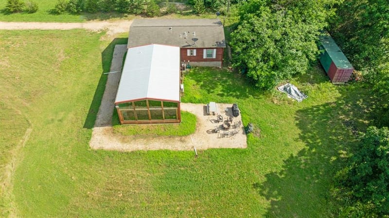 1101 County Road 2810, Honey Grove TX 75446 - Photo 13