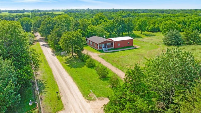 1101 County Road 2810, Honey Grove TX 75446 - Photo 20