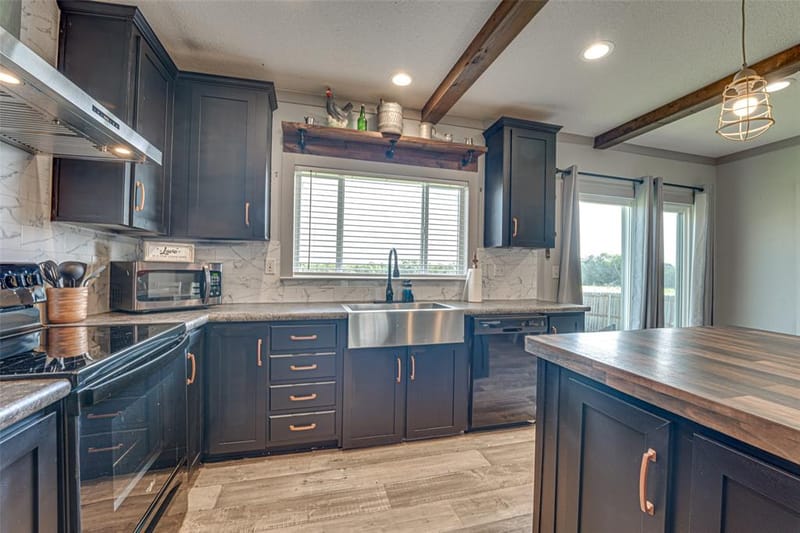 3912 County Road 4119, Campbell TX 75422 - Photo 16