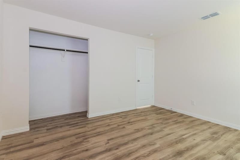 1120 W Owing Street, Denison TX 75020 - Photo 10