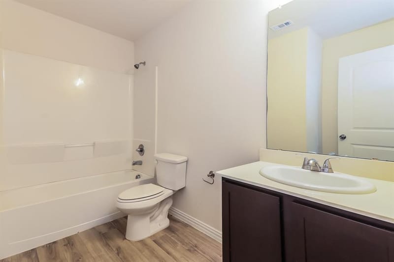 1120 W Owing Street, Denison TX 75020 - Photo 11
