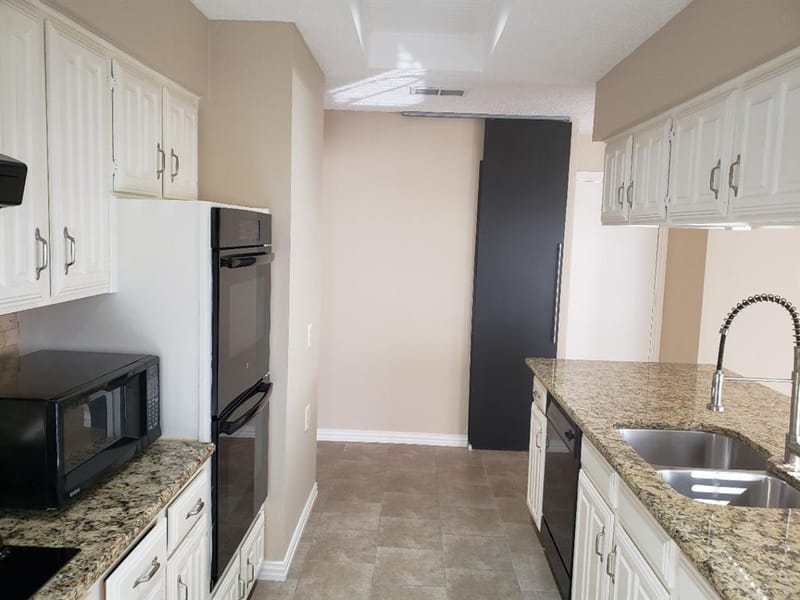 1307 Boardwalk Street, Arlington TX 76011 - Photo 13
