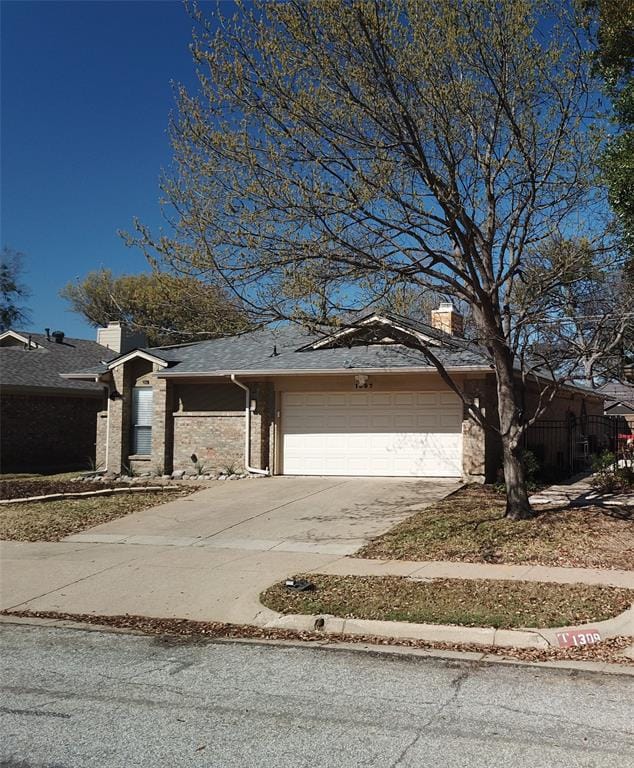 1307 Boardwalk Street, Arlington TX 76011 - Photo 4