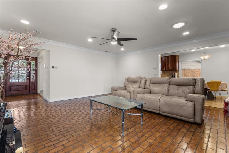 908 Vinecrest Lane, Richardson TX 75080 - Photo 6