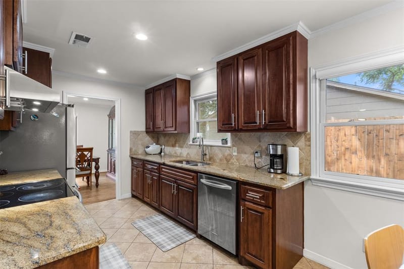908 Vinecrest Lane, Richardson TX 75080 - Photo 12