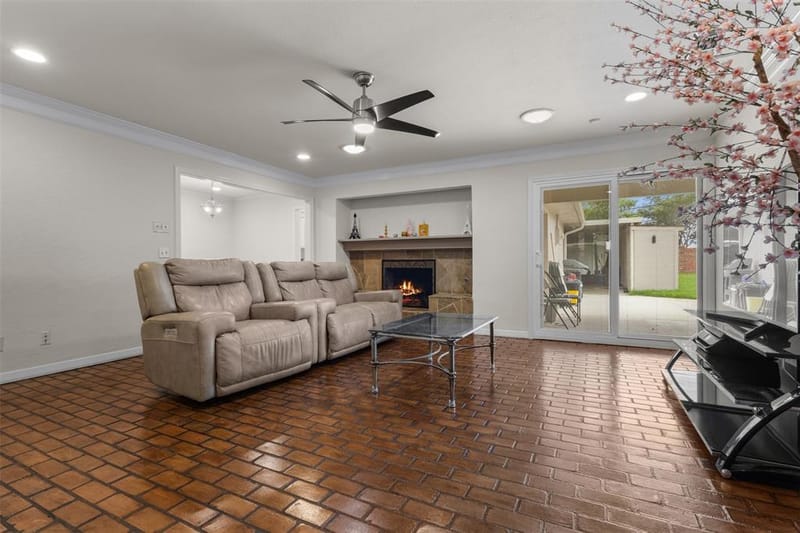 908 Vinecrest Lane, Richardson TX 75080 - Photo 5