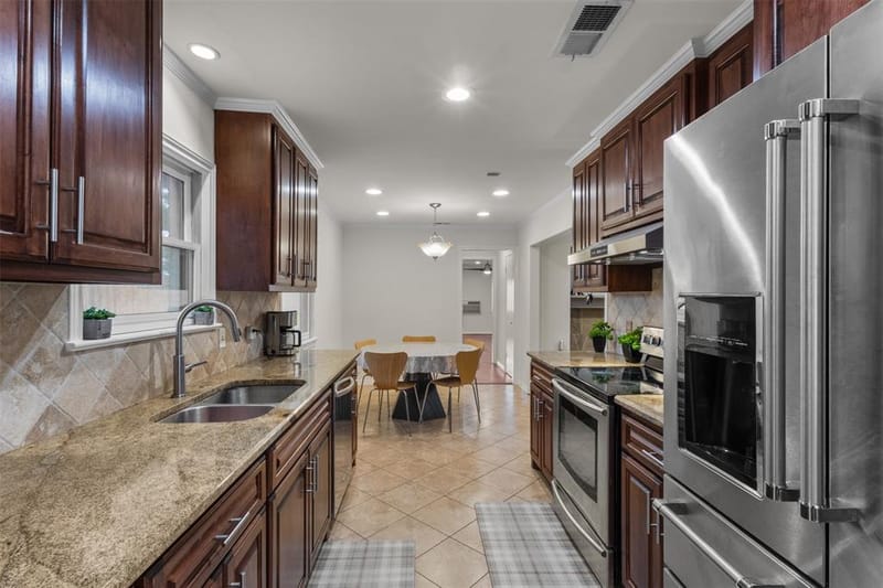 908 Vinecrest Lane, Richardson TX 75080 - Photo 11